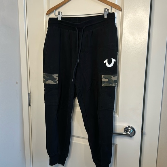 True‎ Religion Men's joggers Sweatpants Jet Black camouflage pockets - Picture 1 of 8